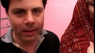 Zieke Vent neukt in de Vakantie Indische Wilfe voor je Geld Slet Vreemdgaan