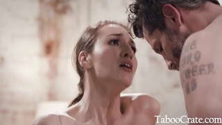 A Főnököm Érdemel Meg - Bella Rolland