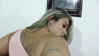 Вялікая задніца лацінаамерыканкі