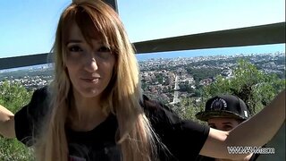 רם הג &#039; ינג &#039; ית milf בערך קדח לה בתחת בפומבי