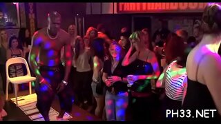 שחור הזין מחפשת זין