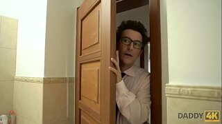 ПАПОЧКА 4К. Сыноо заманбап Манер