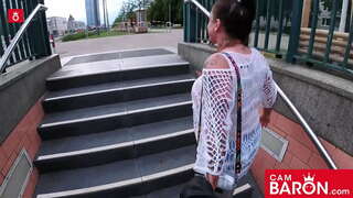 Ușor pentru a obține: Adrienne Sarut este un murdar ole cocoș-dependent larg! Cambaron.com